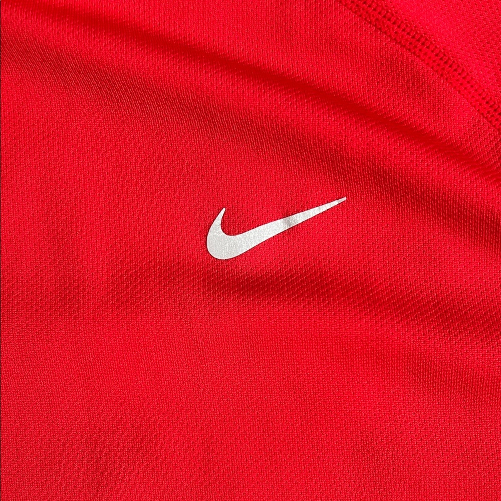 Nike: Men's Long Sleeve Training Top - University RED/Cool - Picture 3 of 6